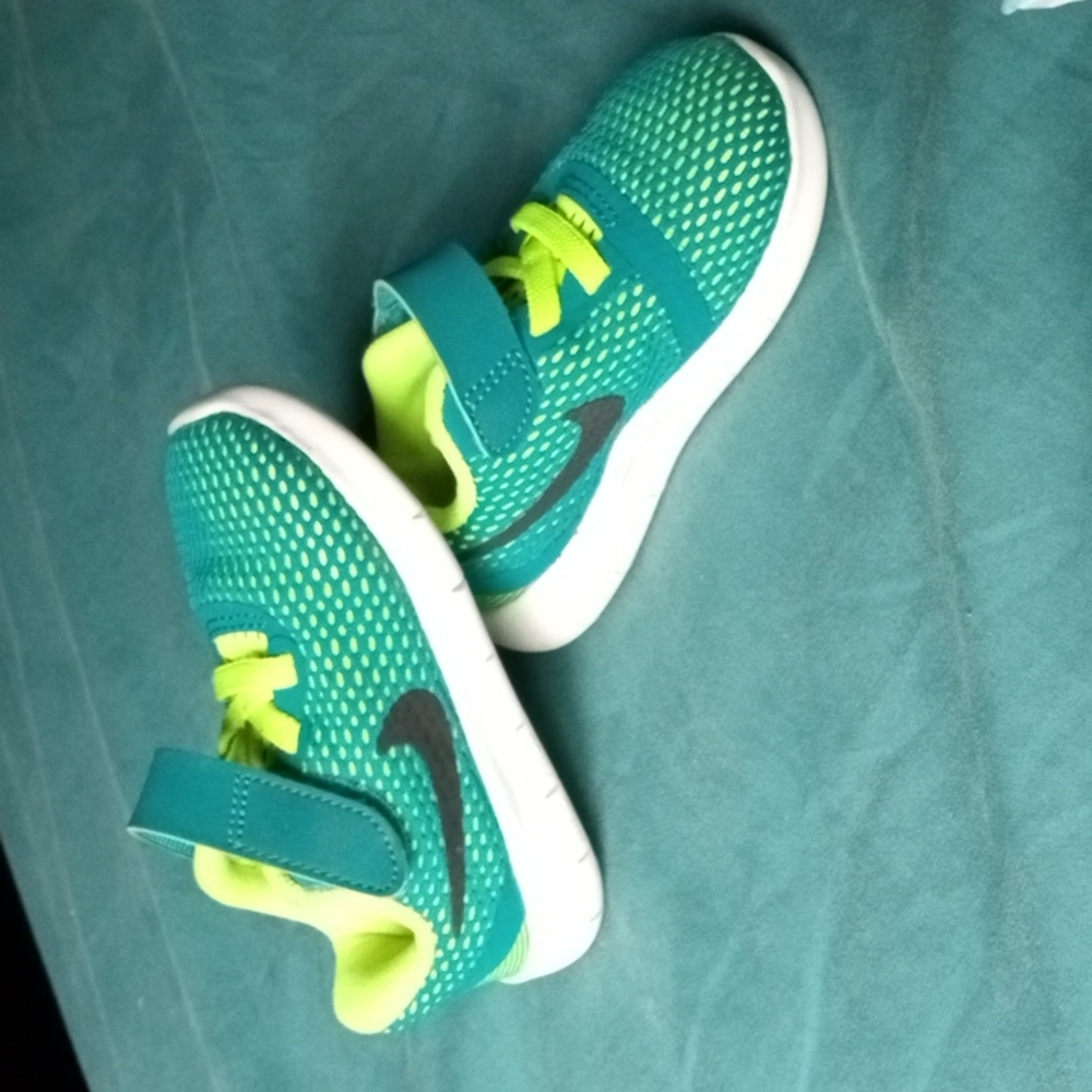 Baby Nike Free RN 5C
